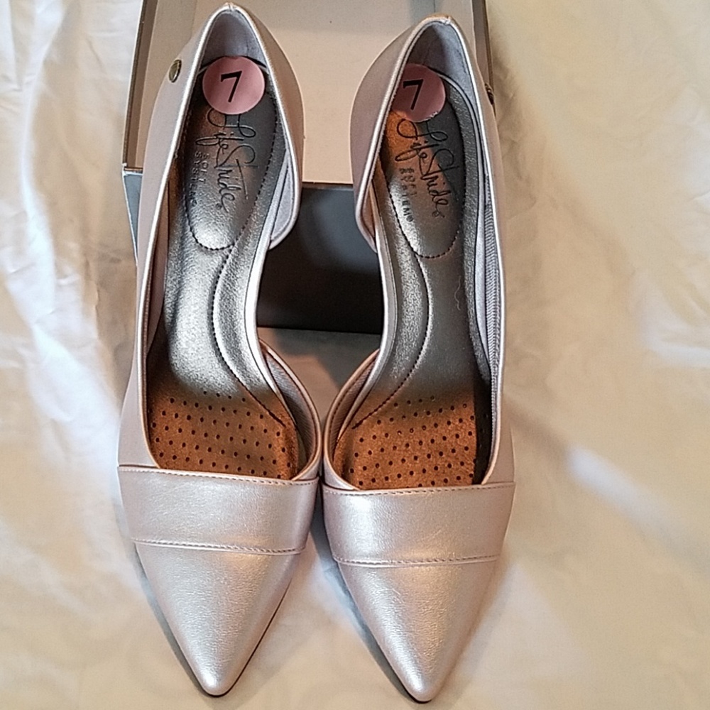 LifeSride Soft System shoes size 7M